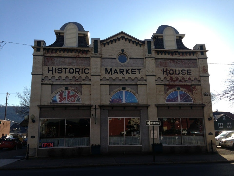 Pennsylvania Williamsport Fox's Market House Restaurant photo 3