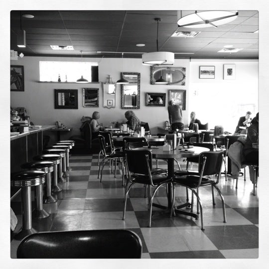 Iowa Davenport Bluebird Diner photo 7