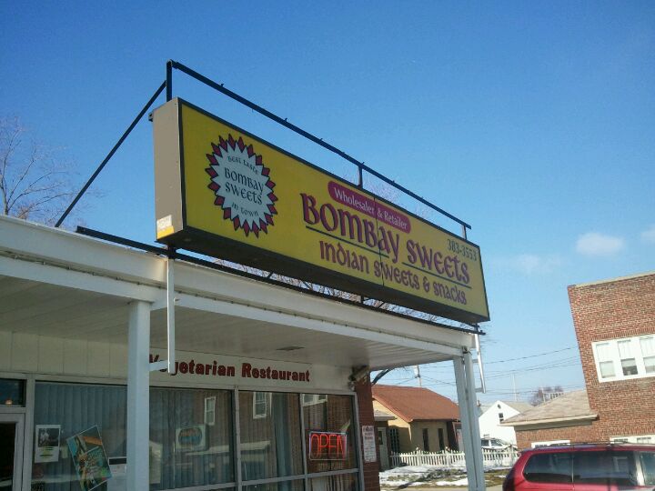 Illinois Waukegan Bombay Sweets photo 7