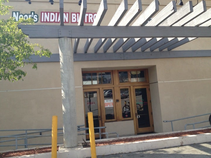 California Victorville Noors Indian Bistro photo 3