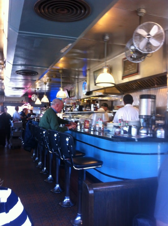 Massachusetts Waltham Deluxe Town Diner photo 7