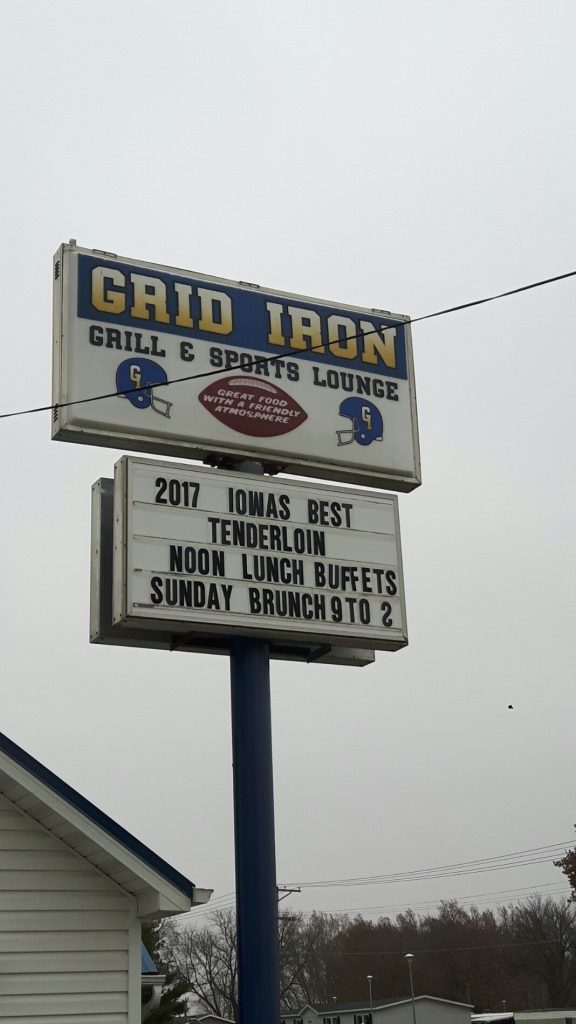 Iowa Marshalltown Grid Iron Grill & Sports Bar photo 3